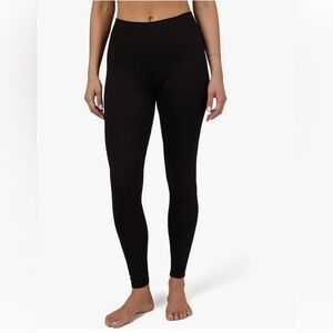 NEW 32 Degrees Woman’s Black Base Layer Thermal Underwear 2-Pack. NEW Size Large